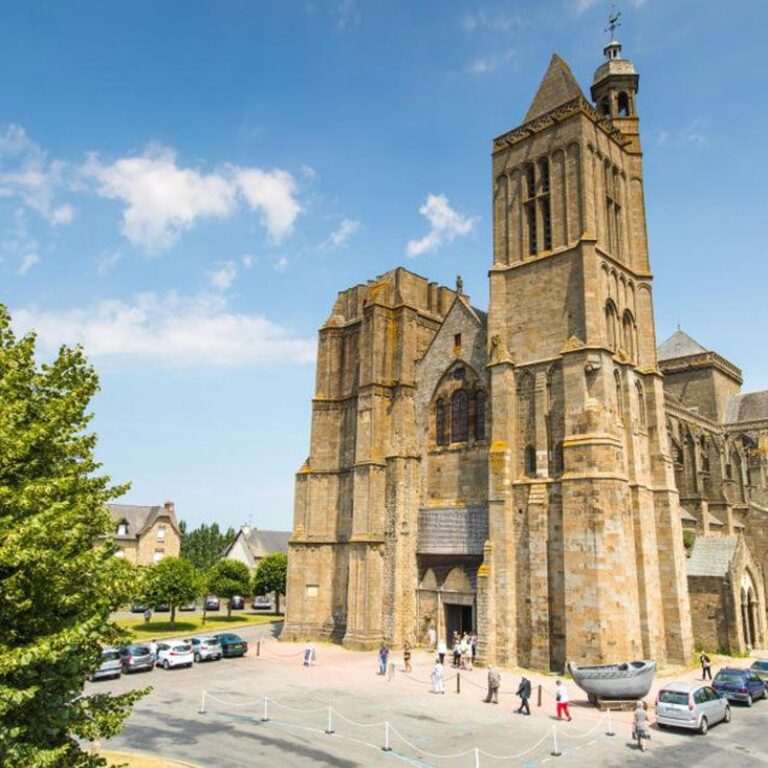 simon-bourcier-cathedrale-saint-samson-dol-bretagne-simon-bourcier-14360-640x640