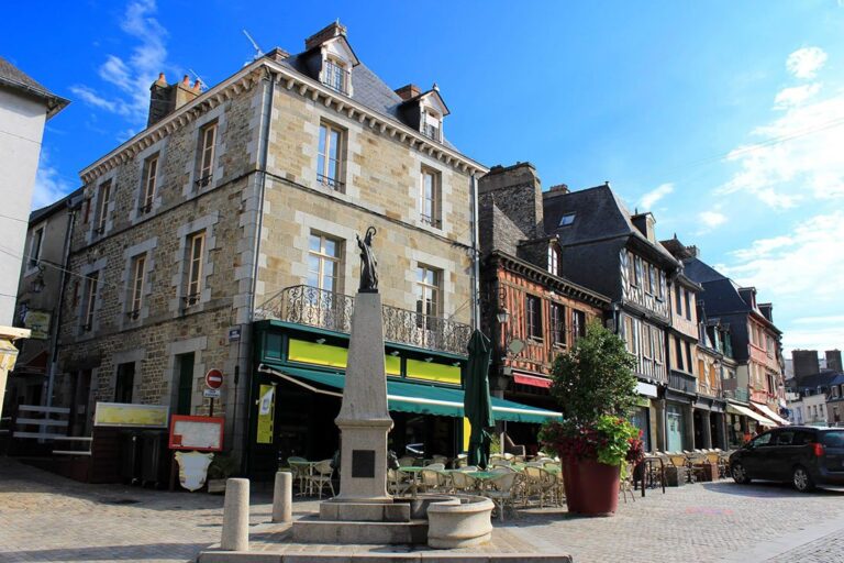 dol-bretagne-scaled